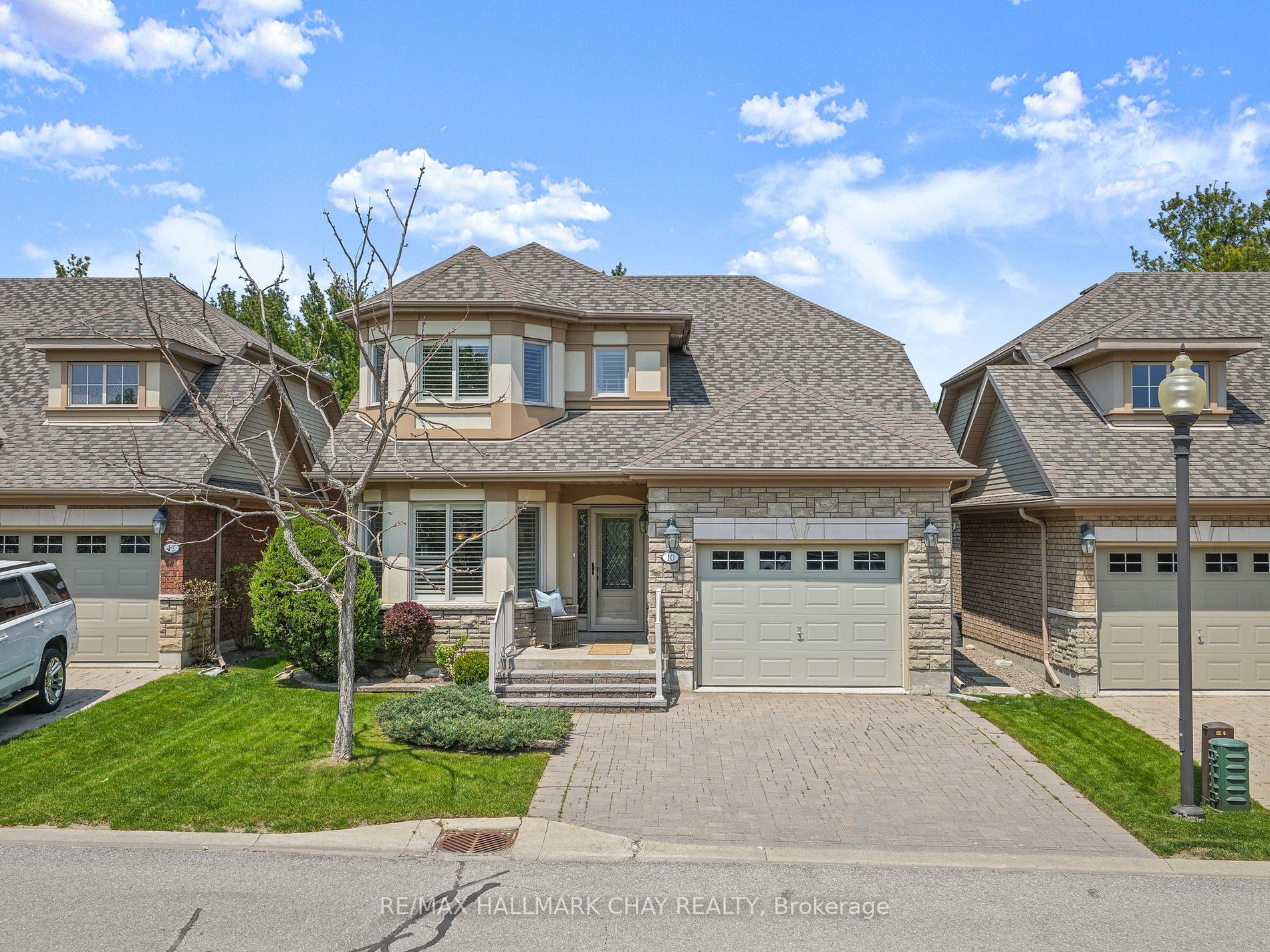 I have sold a property at 10 Tuscany Grande in New Tecumseth
